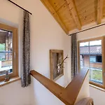 Neukirchen With Sauna, Balcony * Neukirchen am Großvenediger
