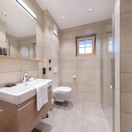 Chalet Neukirchen With Sauna, Balcony Neukirchen am Großvenediger