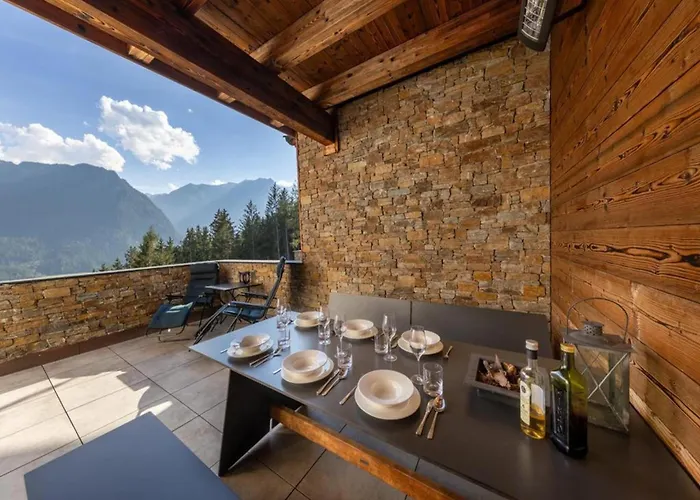 Neukirchen With Sauna, Balcony Chalet Neukirchen am Großvenediger